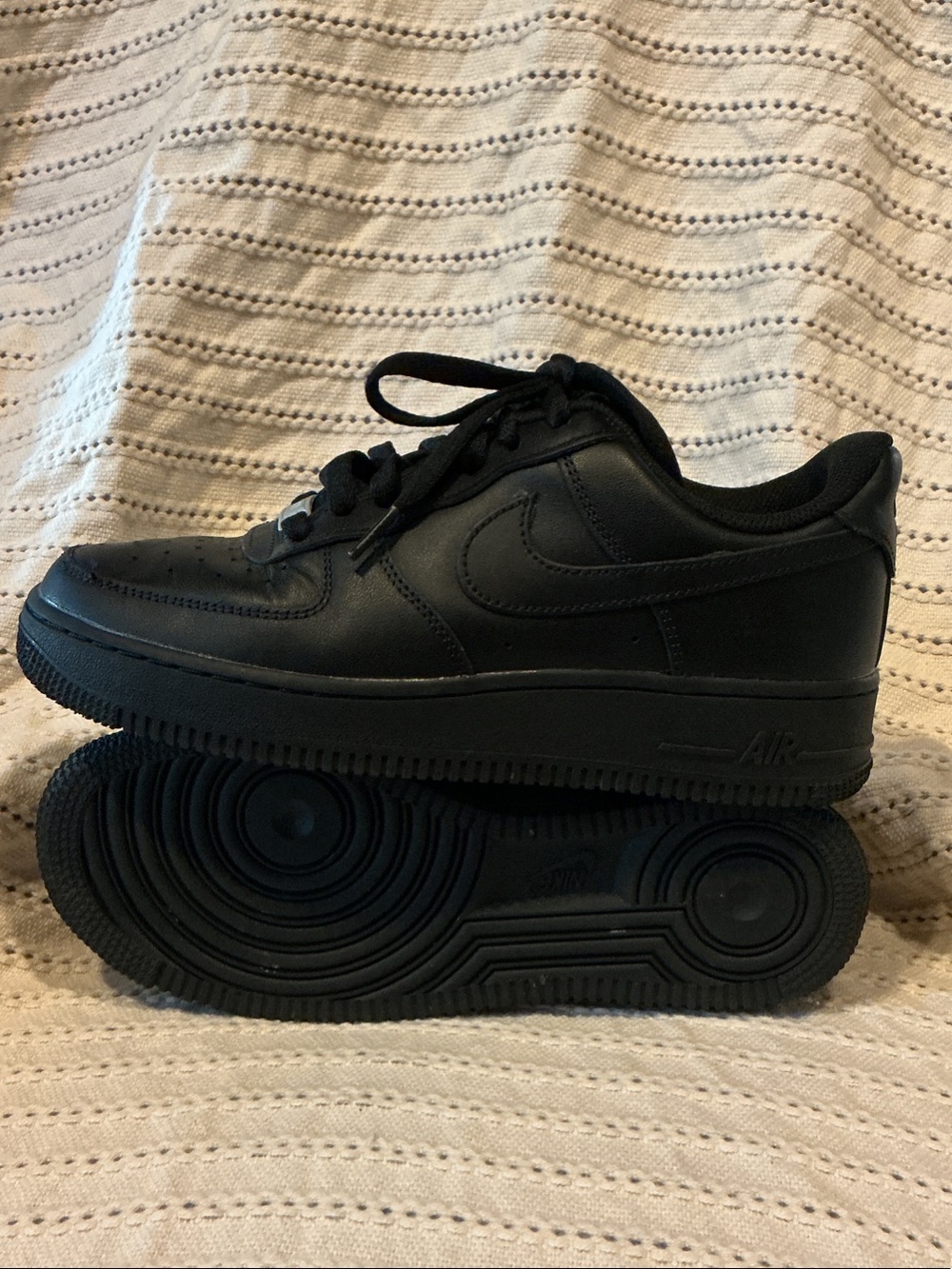Nike Air Force 1 Low Triple Black Women’s Size 8 Sneakers